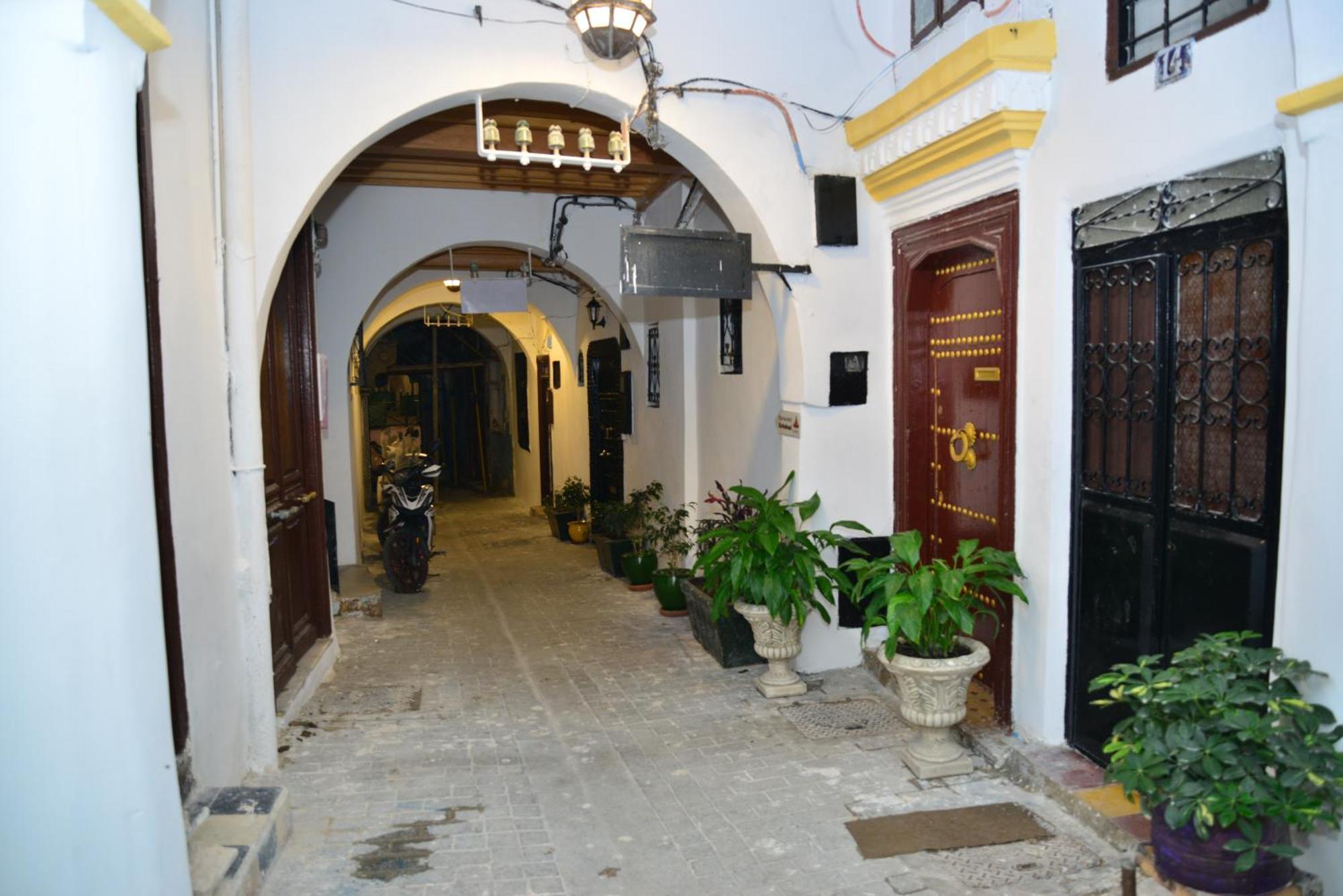 Dar Rif Kebdani Hotel Tangier Bagian luar foto